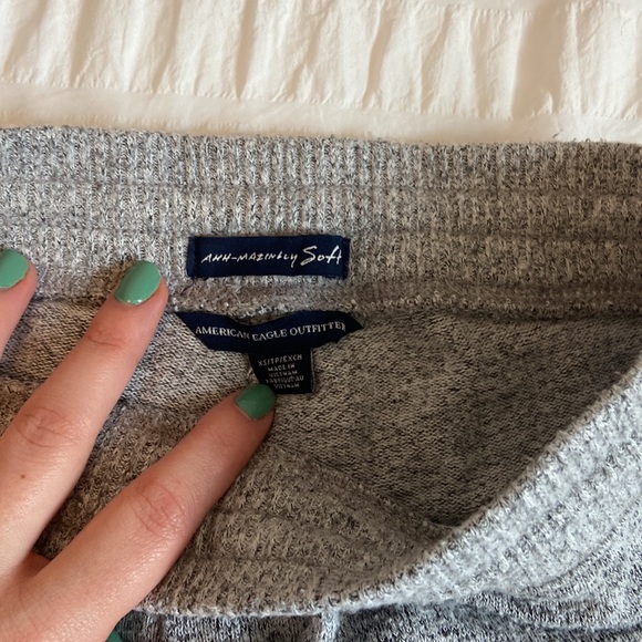 Extra small American Eagle track pants - Picture 4 of 4